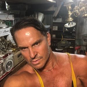 Meet your Posher, Robby